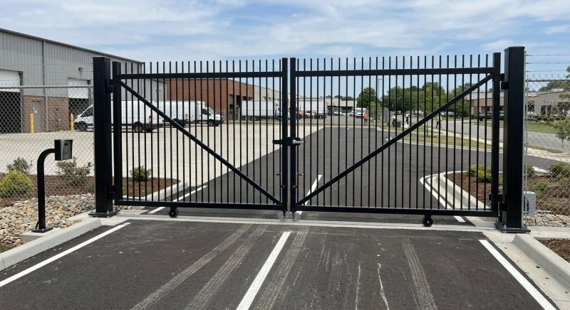 Building Gate Installation in Clermont, FL