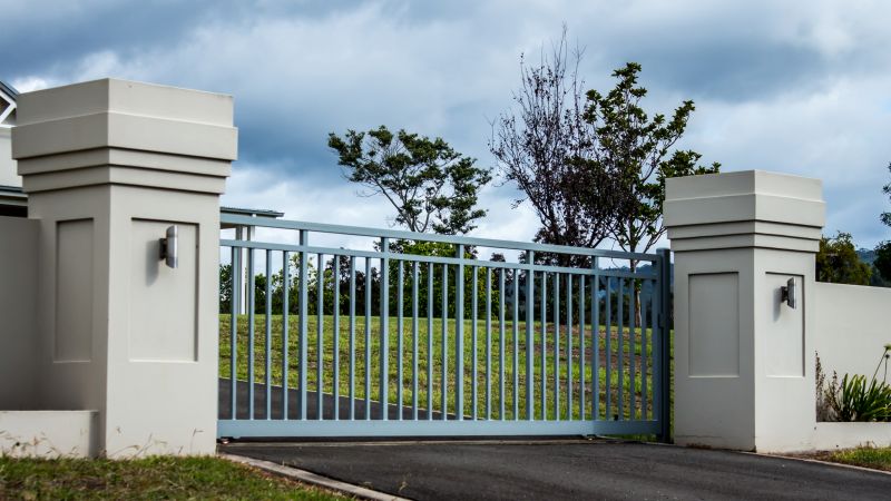 Building Gate Installation in Boca Raton, FL